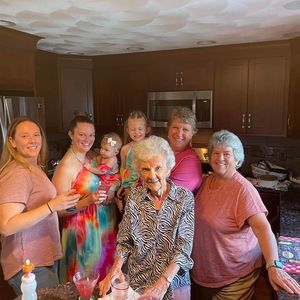 Meet your Posher, Robin